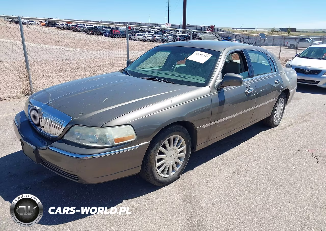 2003 Lincoln Town Car Executive VIN:1LNHM81W43Y704549 - 2