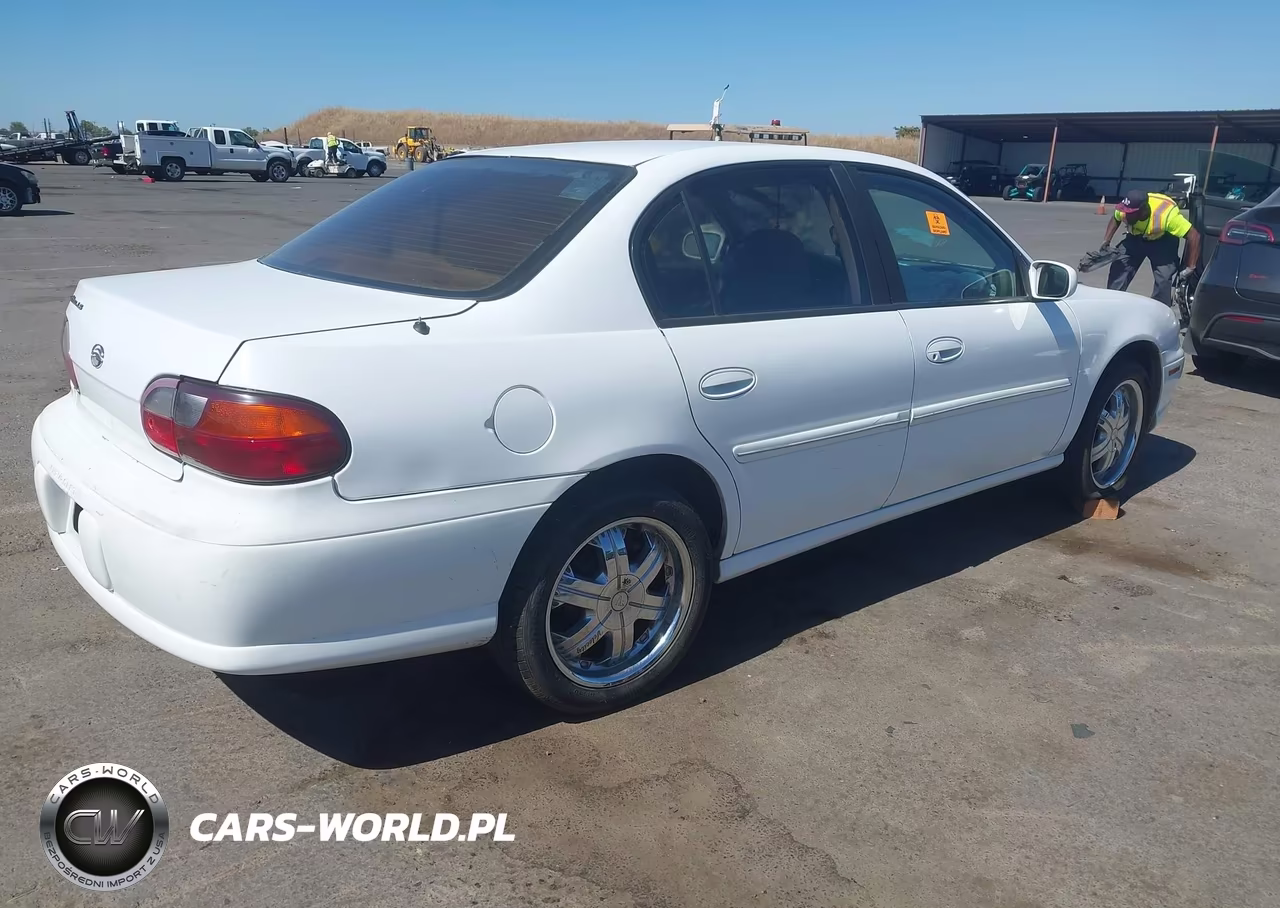 1997 Chevrolet Malibu Ls VIN:1G1NE52M2VY130397 - 4