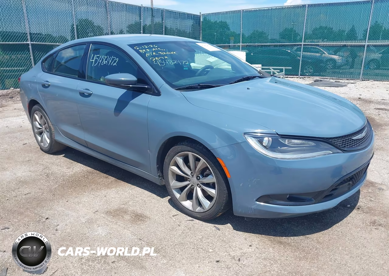 2015 Chrysler 200 S – zdjęcie 1 z 10
