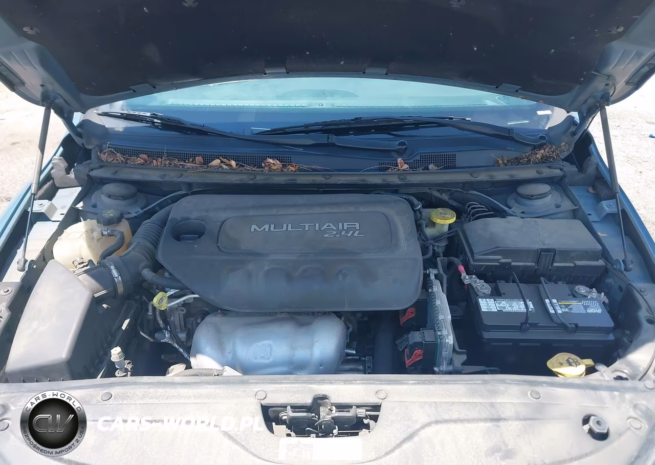 2015 Chrysler 200 S VIN:1C3CCCBB4FN649689 - 10