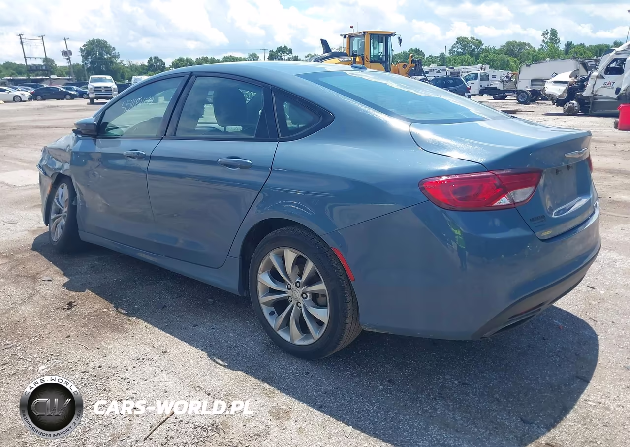 2015 Chrysler 200 S VIN:1C3CCCBB4FN649689 - 3