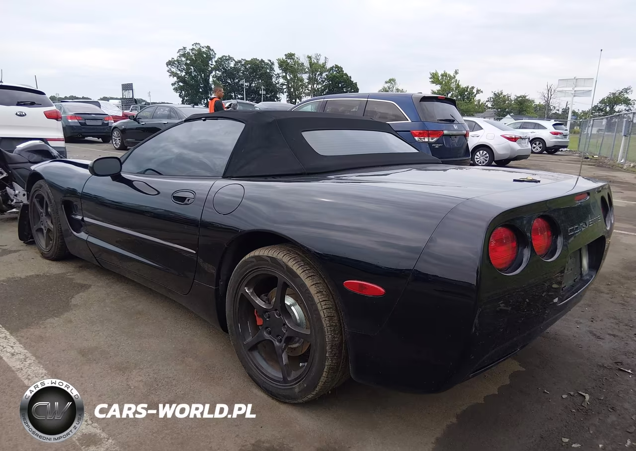 2001 Chevrolet Corvette VIN:1G1YY32G415129458 - 3