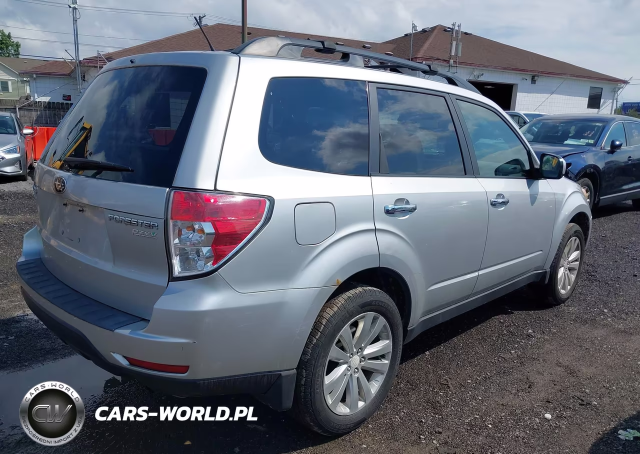 2011 Subaru Forester 2.5X Premium VIN:JF2SHADC6BG755919 - 4