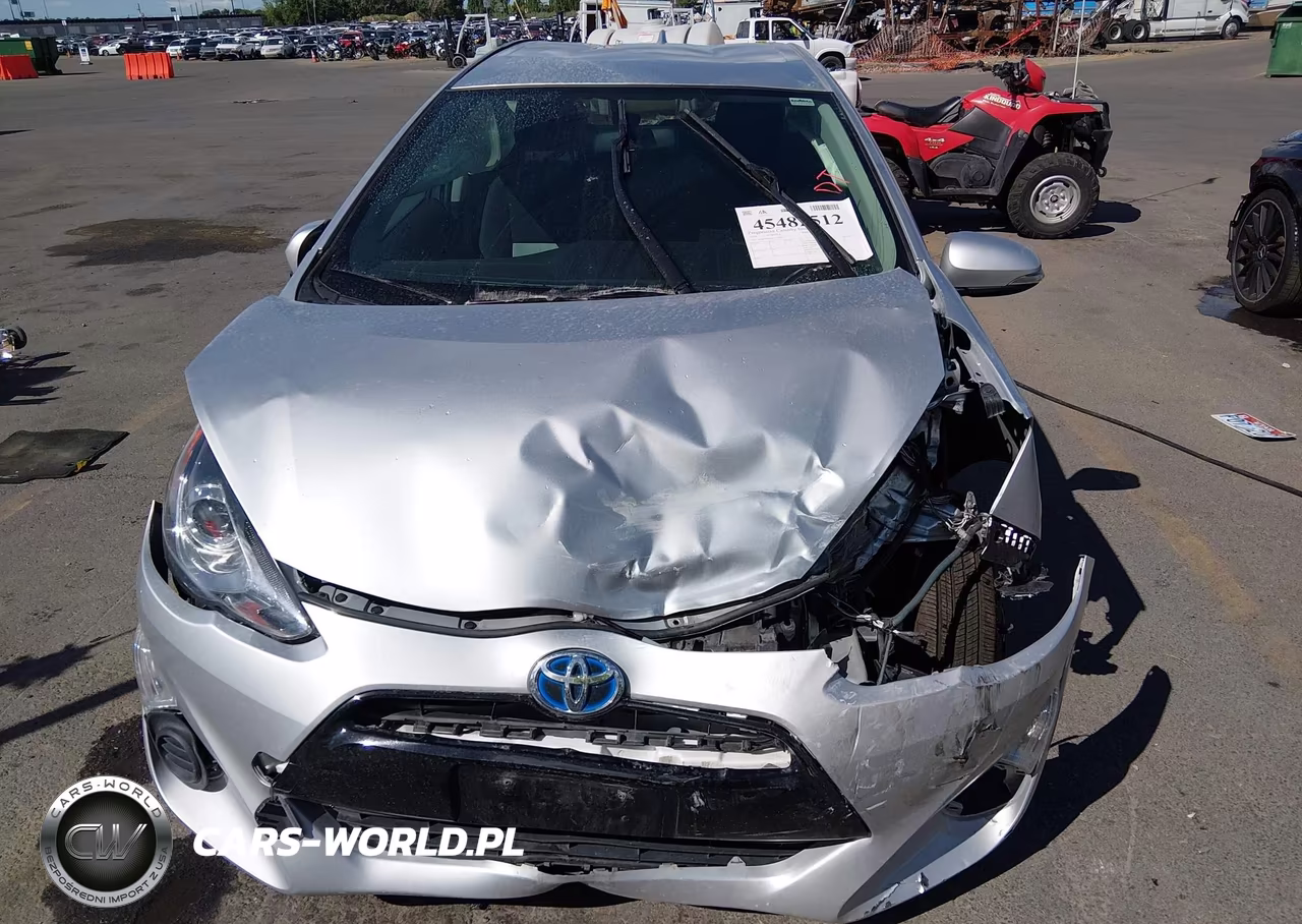 2016 Toyota Prius C Two VIN:JTDKDTB33G1115251 - 12