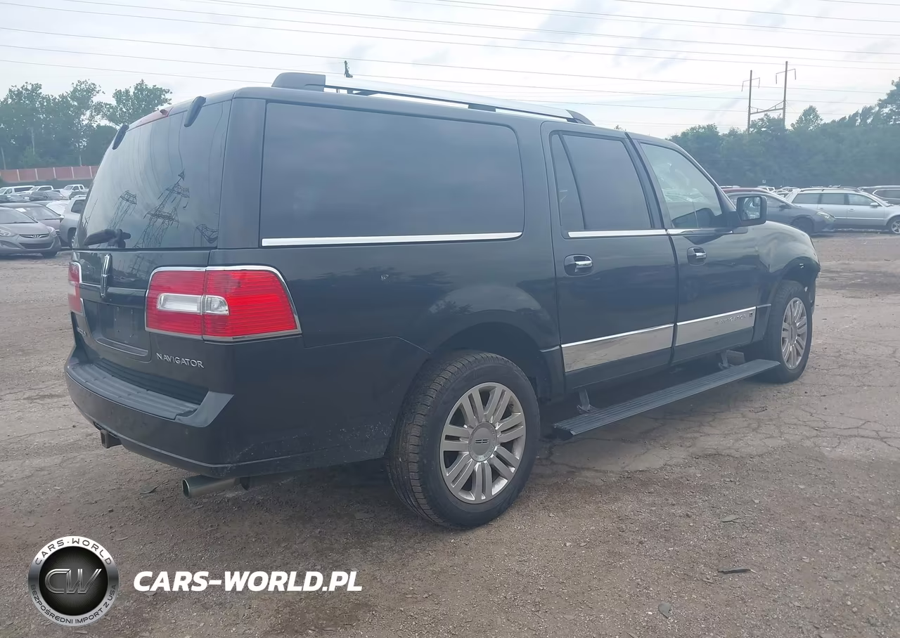 2013 Lincoln Navigator L VIN:5LMJJ3J5XDEL02409 - 4