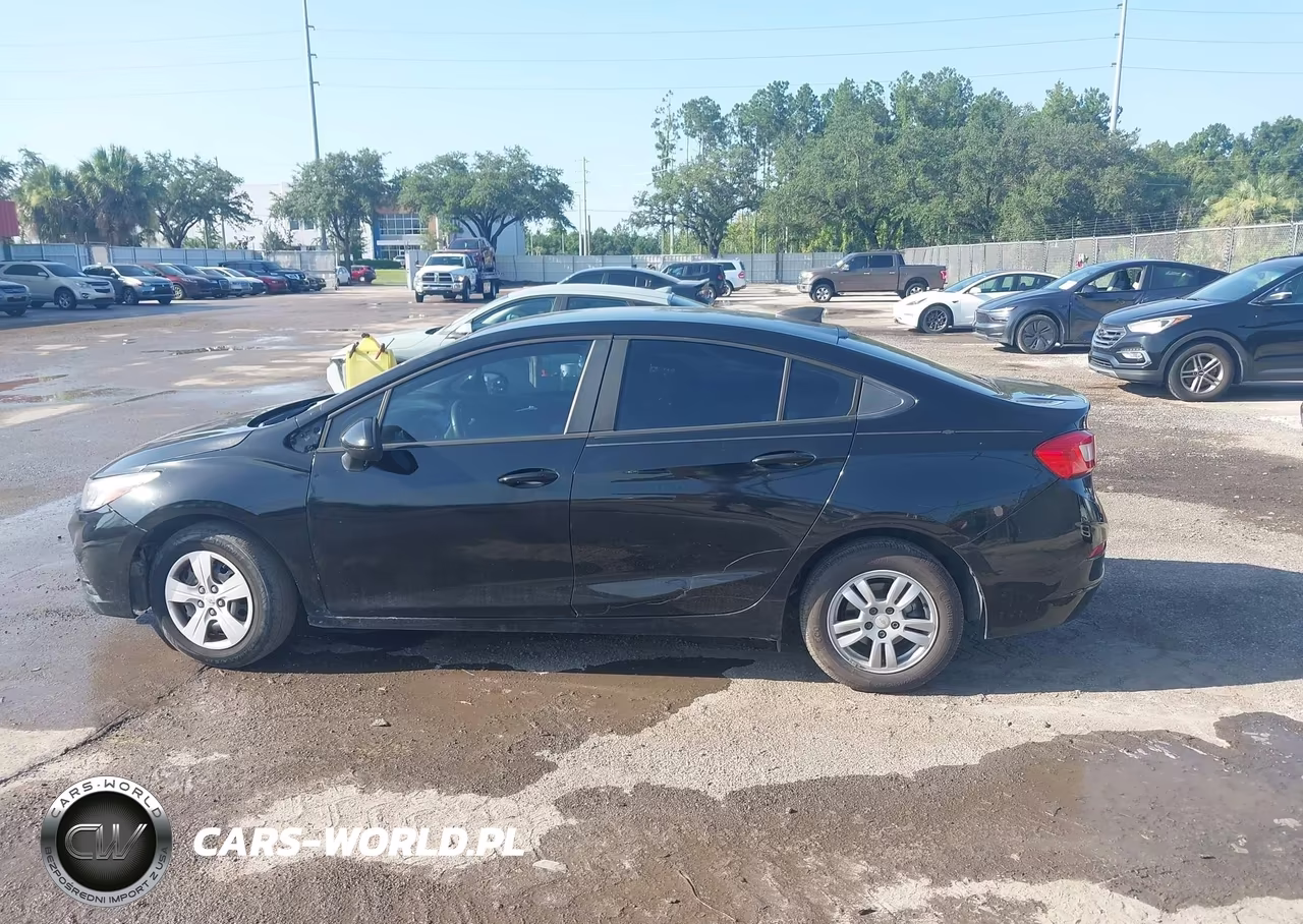 2018 Chevrolet Cruze Ls Auto VIN:1G1BC5SM8J7195425 - 14