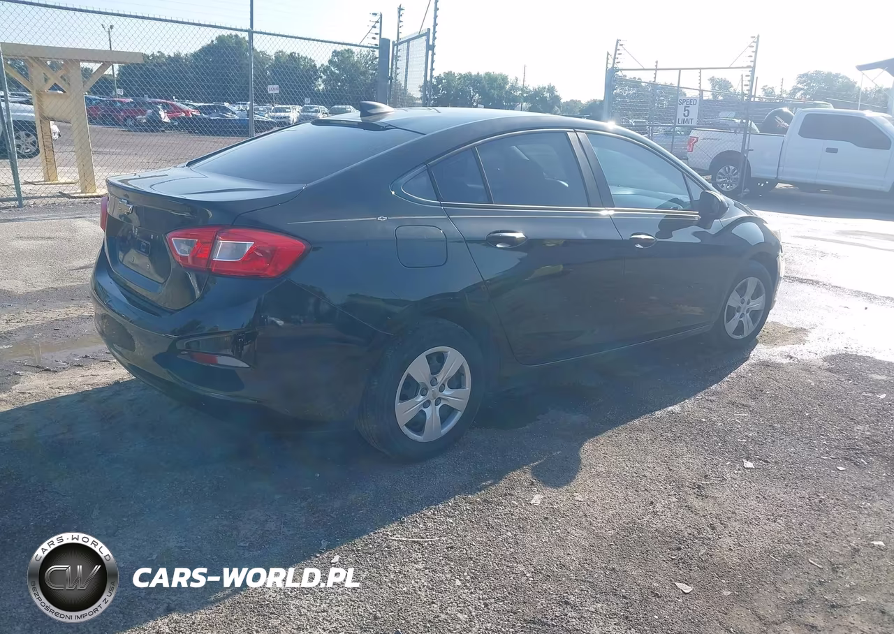 2018 Chevrolet Cruze Ls Auto VIN:1G1BC5SM8J7195425 - 4