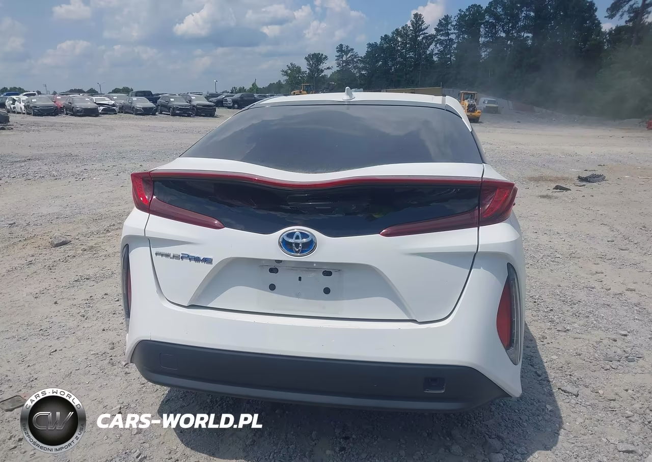 2018 Toyota Prius Prime Plus VIN:JTDKARFP5J3077252 - 16