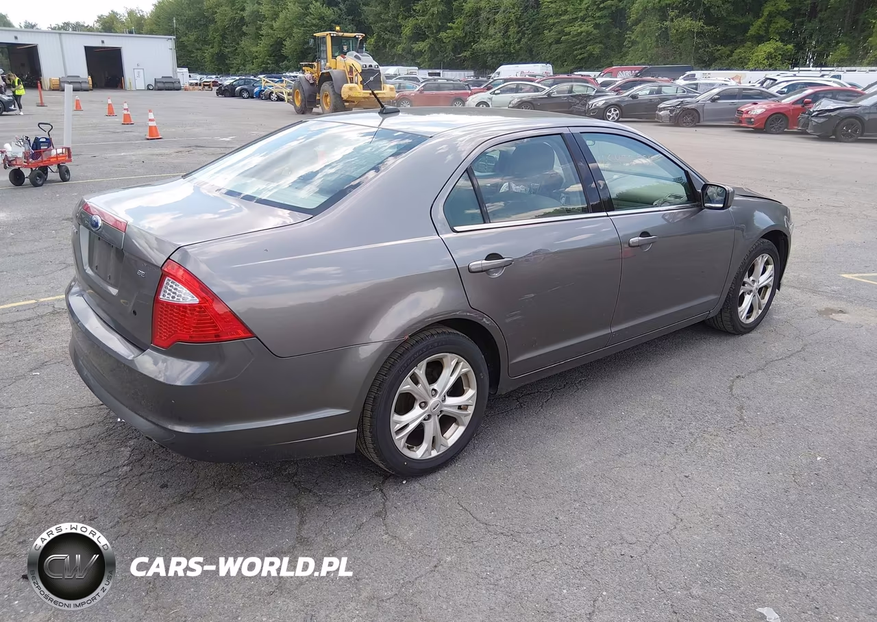 2012 Ford Fusion Se VIN:3FAHP0HA5CR446487 - 4