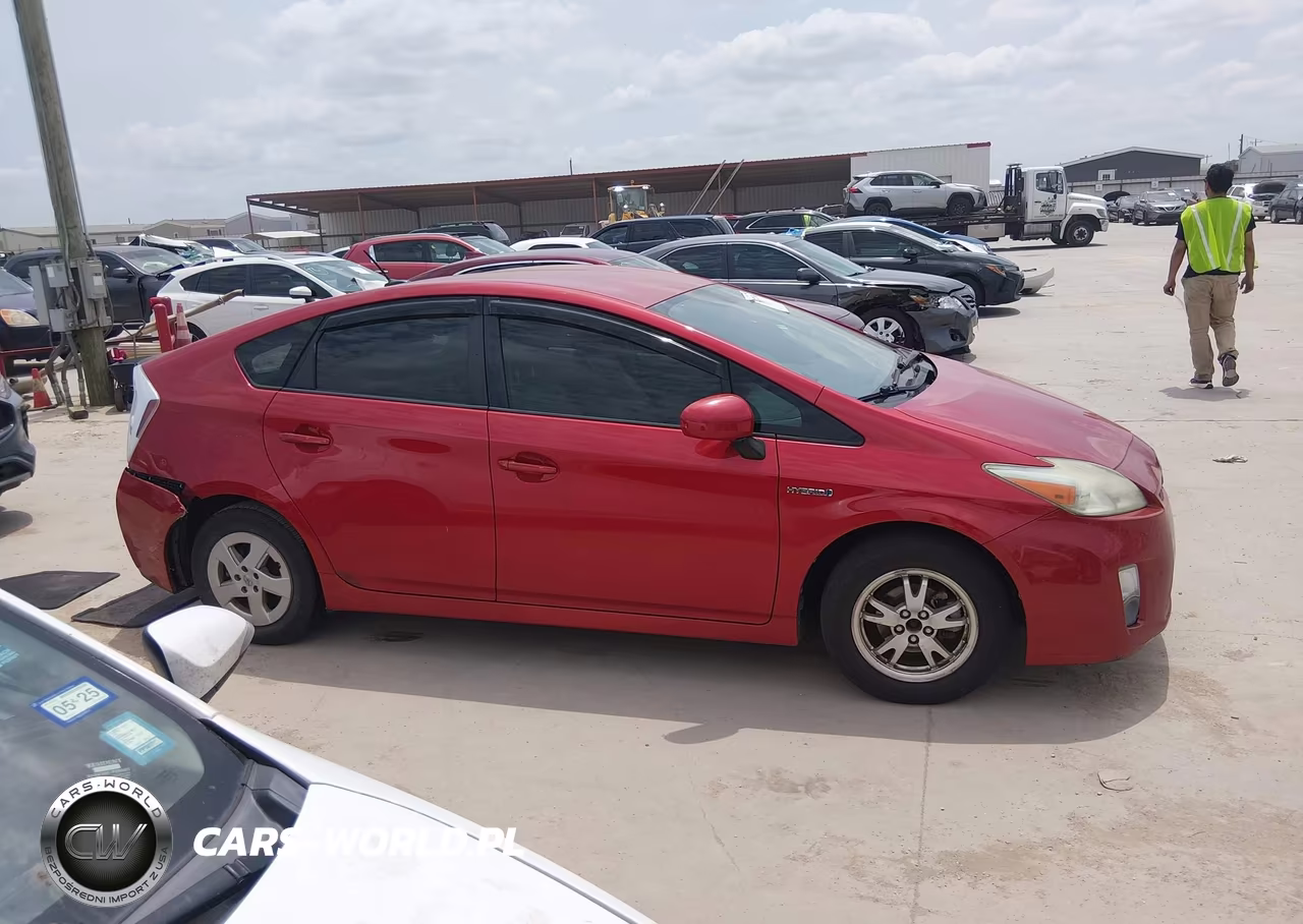 2011 Toyota Prius Two VIN:JTDKN3DU9B0279492 - 14