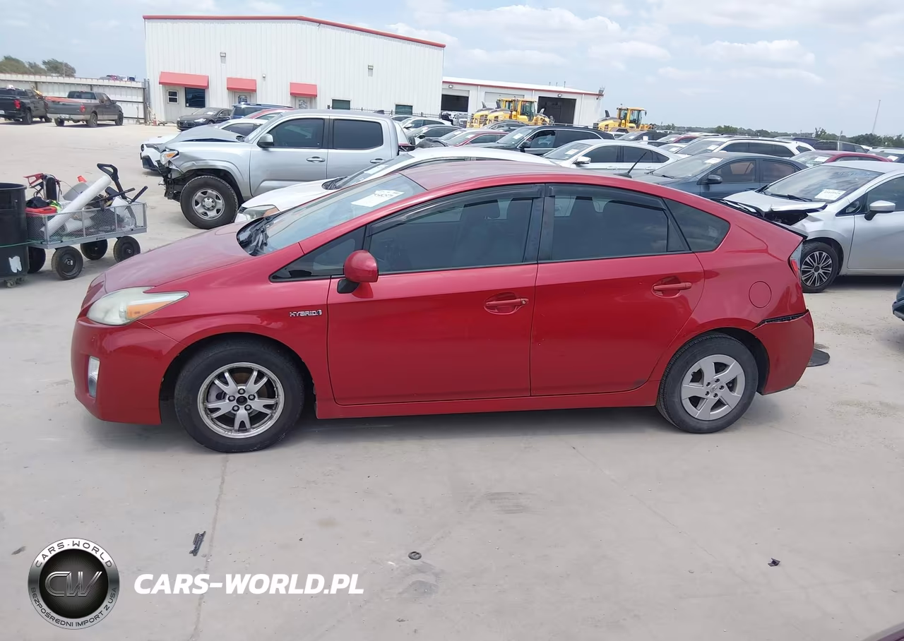 2011 Toyota Prius Two VIN:JTDKN3DU9B0279492 - 15