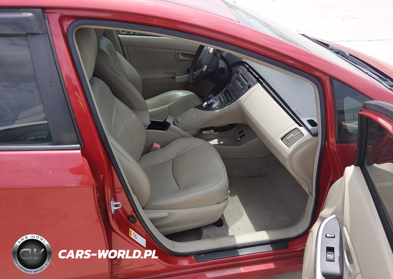 2011 Toyota Prius Two VIN:JTDKN3DU9B0279492 - 5