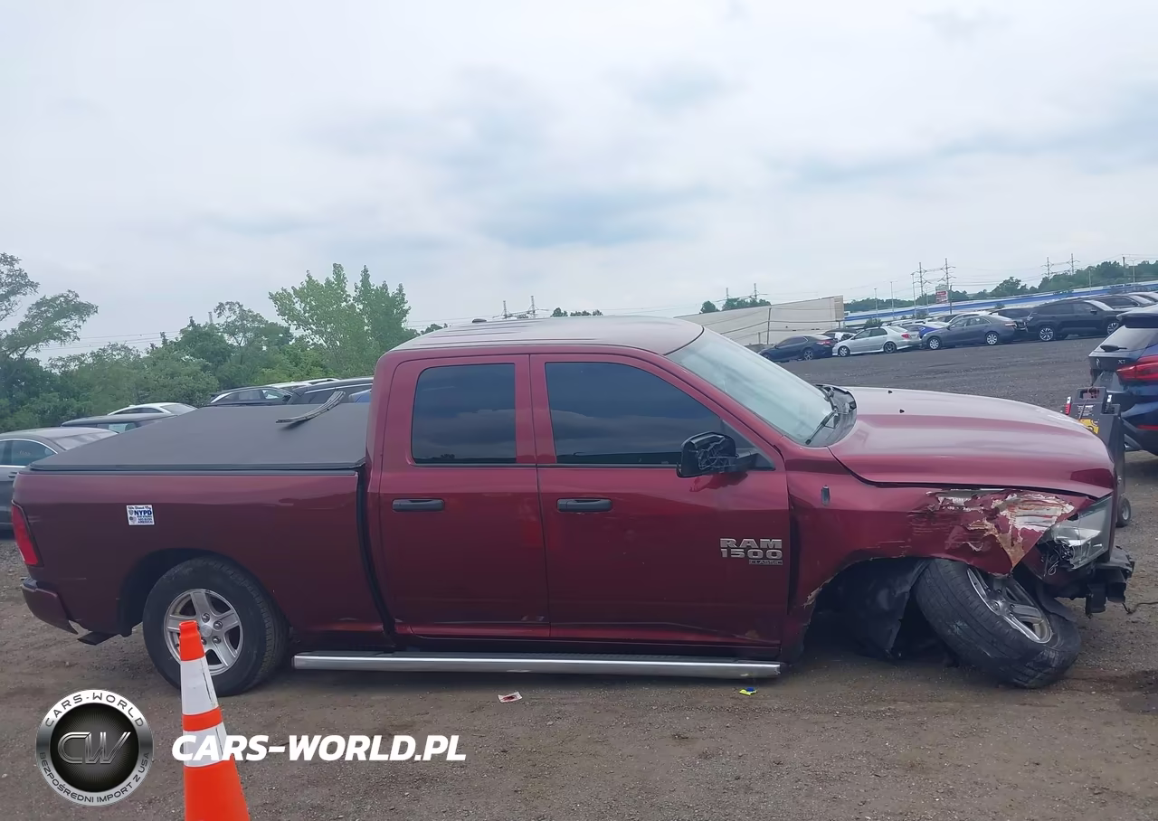 2019 Ram 1500 Classic Express 4X4 6'4 Box VIN:1C6RR7FG6KS519644 - 13