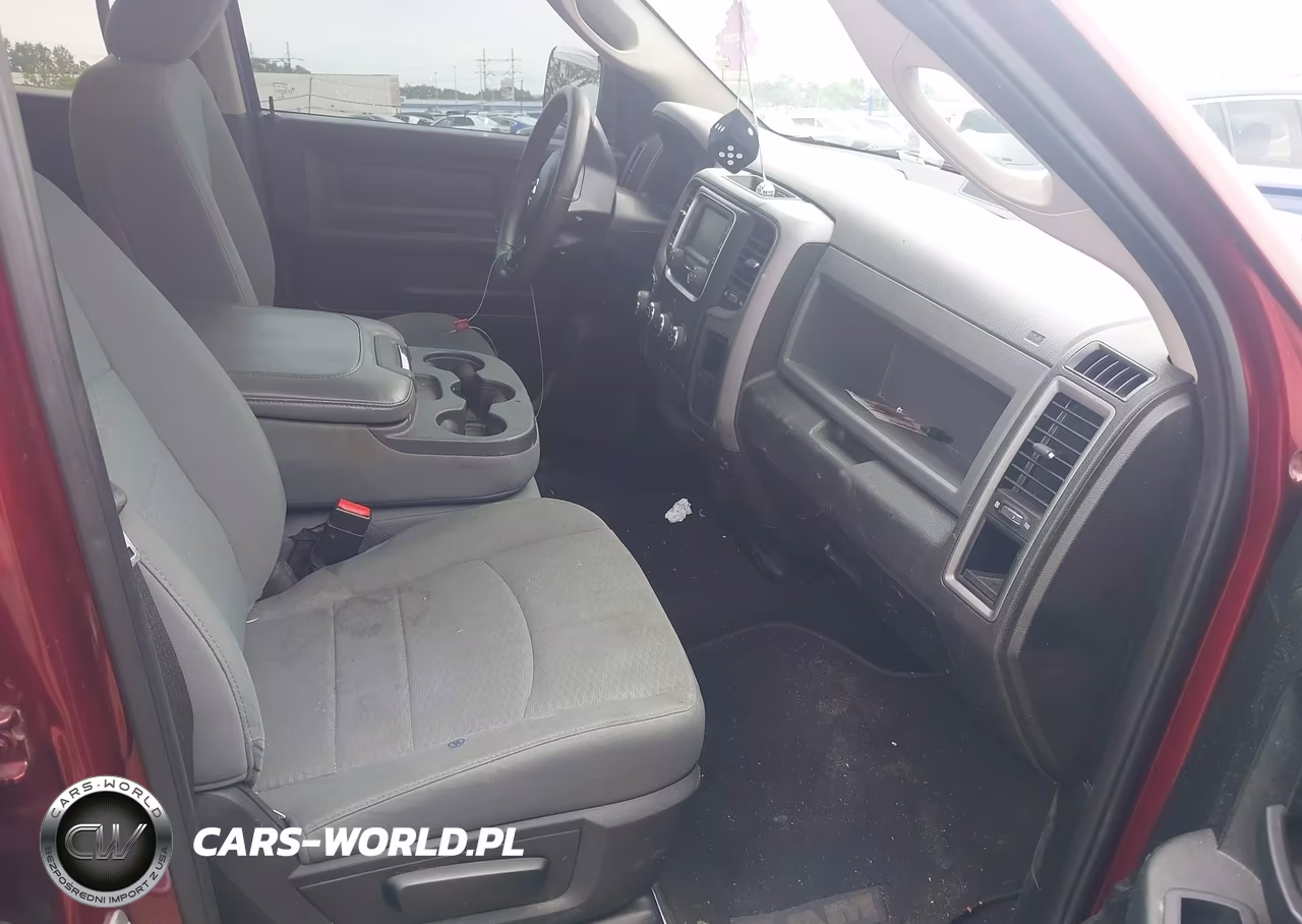 2019 Ram 1500 Classic Express 4X4 6'4 Box VIN:1C6RR7FG6KS519644 - 5