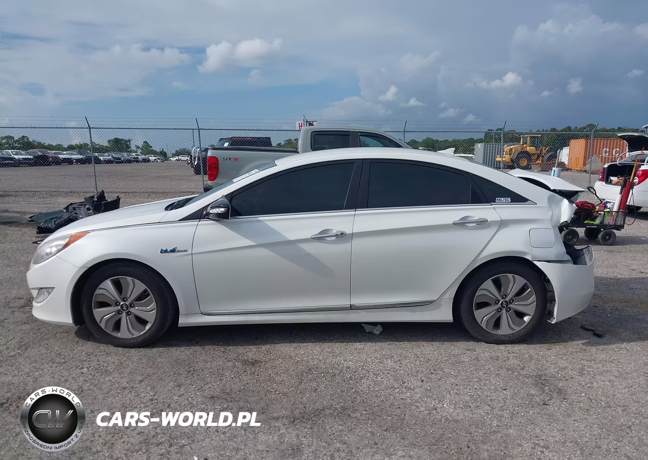 2013 Hyundai Sonata Hybrid Limited VIN:KMHEC4A40DA096858 - 14