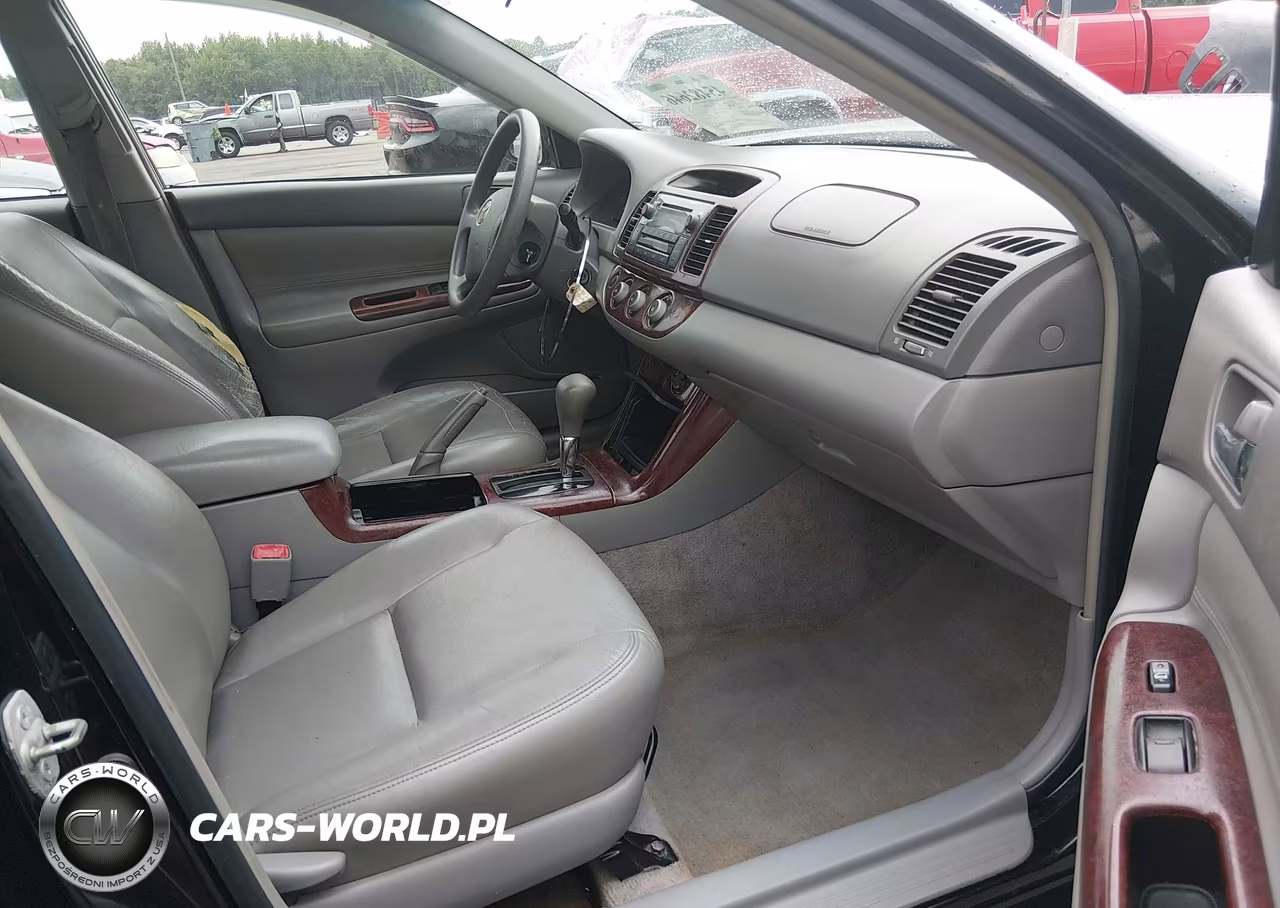 2005 Toyota Camry Le VIN:4T1BE32K55U066839 - 5