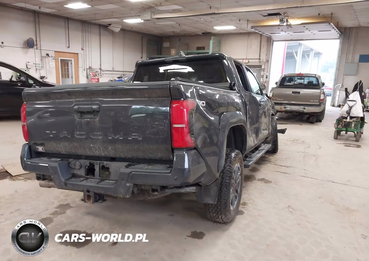 2024 Toyota Tacoma Trd Sport VIN:3TMLB5JNXRM012388 - 4