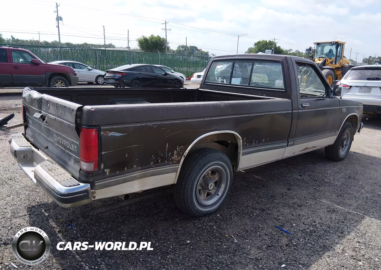 1986 Chevrolet S Truck S10 VIN:1GCCS14E4G8196443 - 4