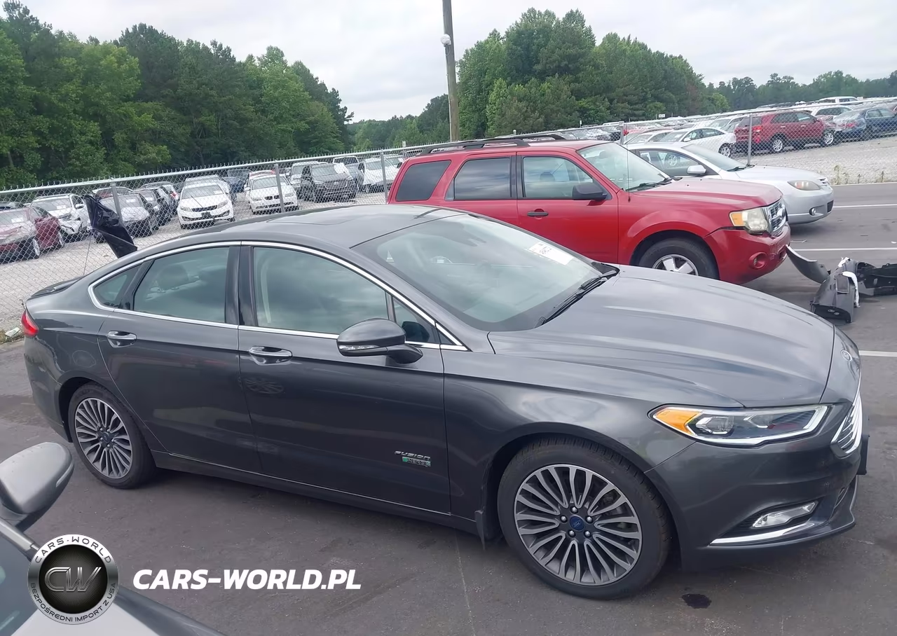 2017 Ford Fusion Energi Platinum-Titanium VIN:3FA6P0SU2HR179620 - 13