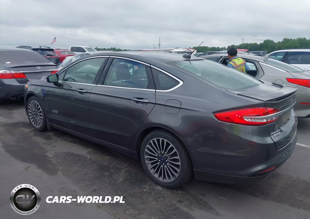 2017 Ford Fusion Energi Platinum-Titanium VIN:3FA6P0SU2HR179620 - 3