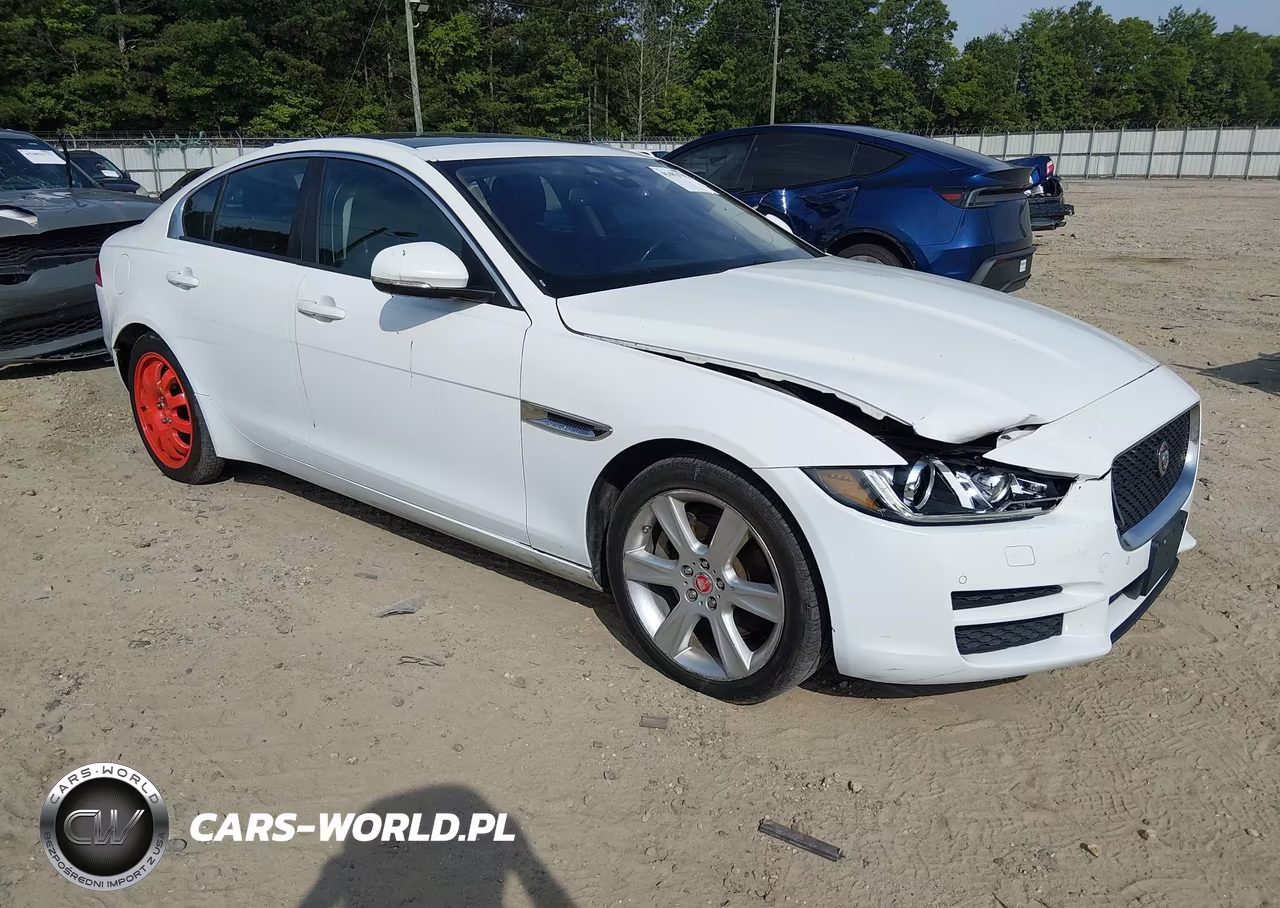 2017 Jaguar Xe 25T Premium – zdjęcie 1 z 12