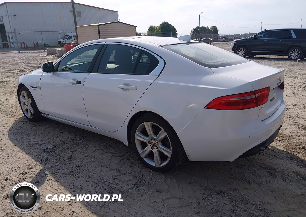 2017 Jaguar Xe 25T Premium VIN:SAJAD4BG3HA971141 - 3