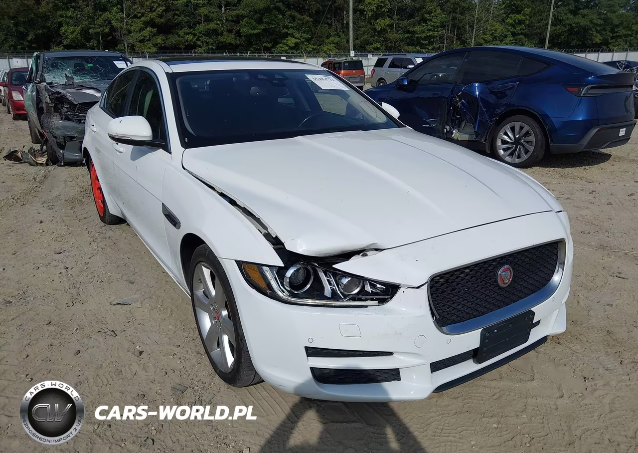 2017 Jaguar Xe 25T Premium VIN:SAJAD4BG3HA971141 - 6