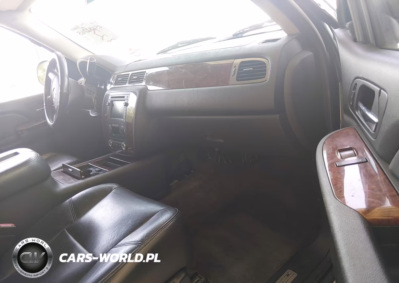 2009 Chevrolet Tahoe Ltz VIN:1GNFC33069R171494 - 5