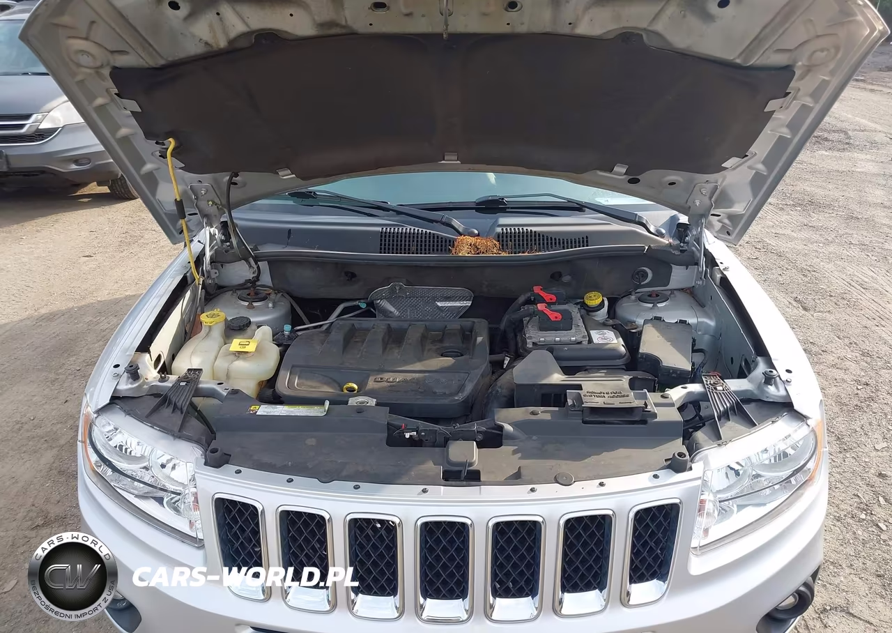 2012 Jeep Compass Latitude VIN:1C4NJDEB8CD501851 - 10