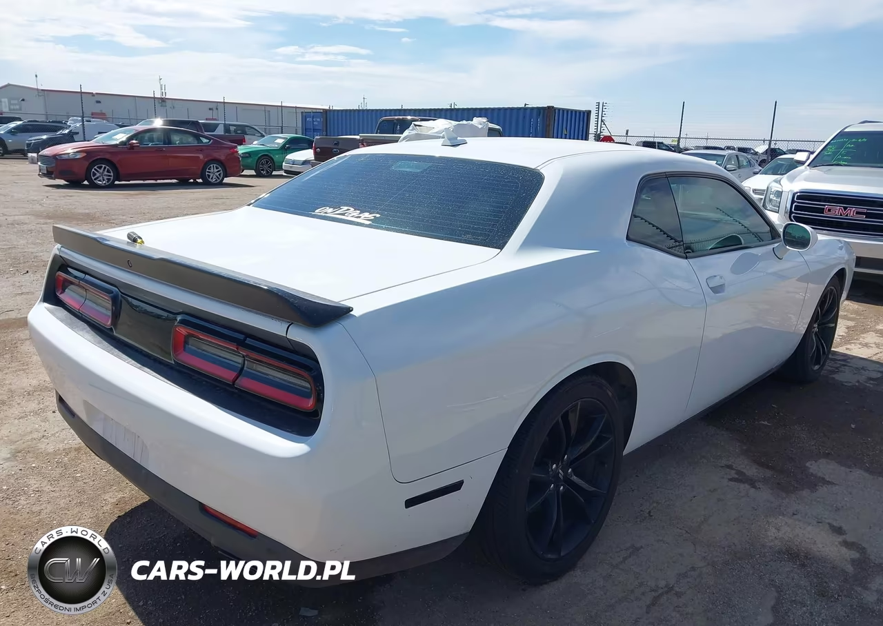 2017 Dodge Challenger R-T Plus VIN:2C3CDZBT0HH509188 - 4