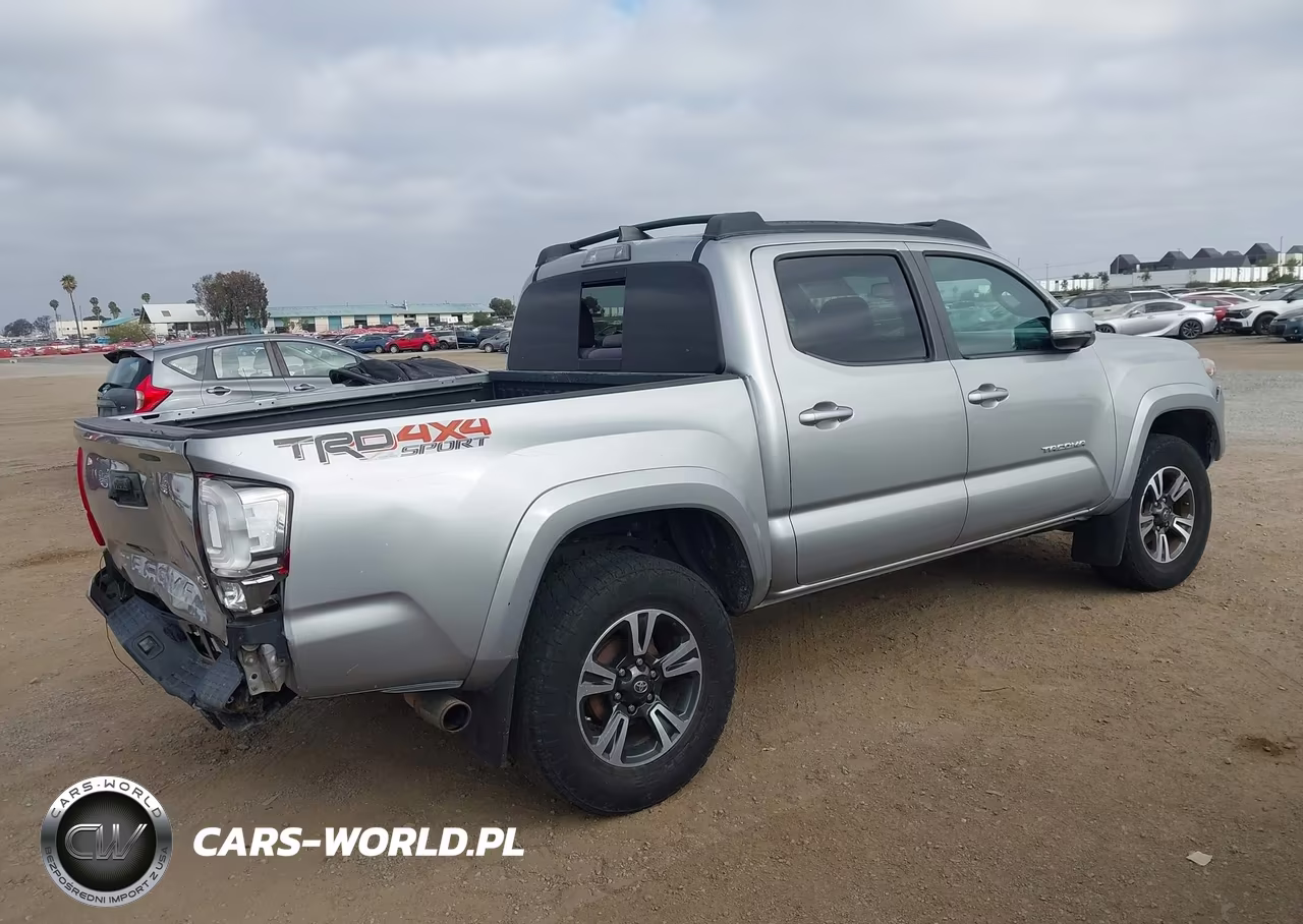 2017 Toyota Tacoma Trd Sport VIN:3TMCZ5AN0HM053090 - 4