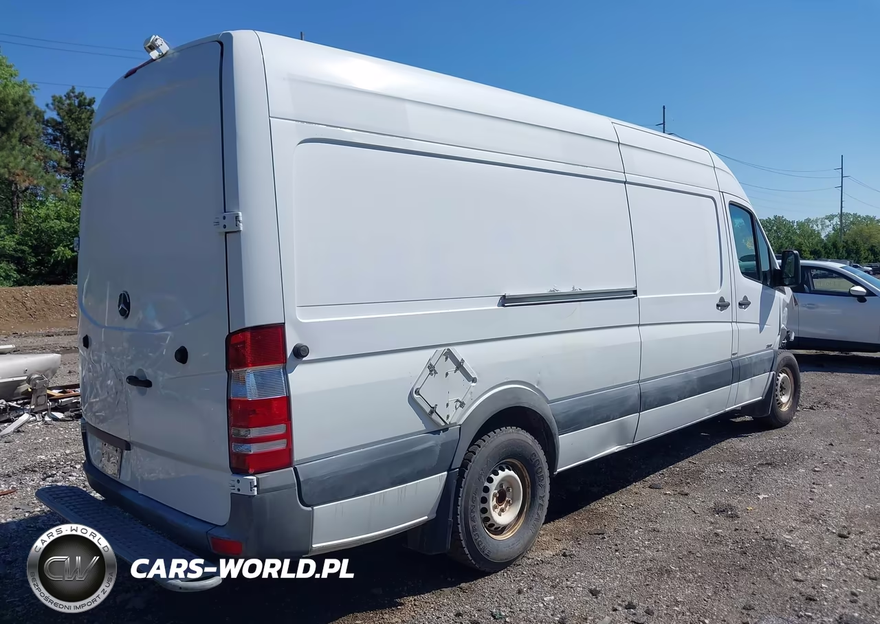 2011 Mercedes-Benz Sprinter 2500 High Roof VIN:WD3PE8CB5B5606048 - 4