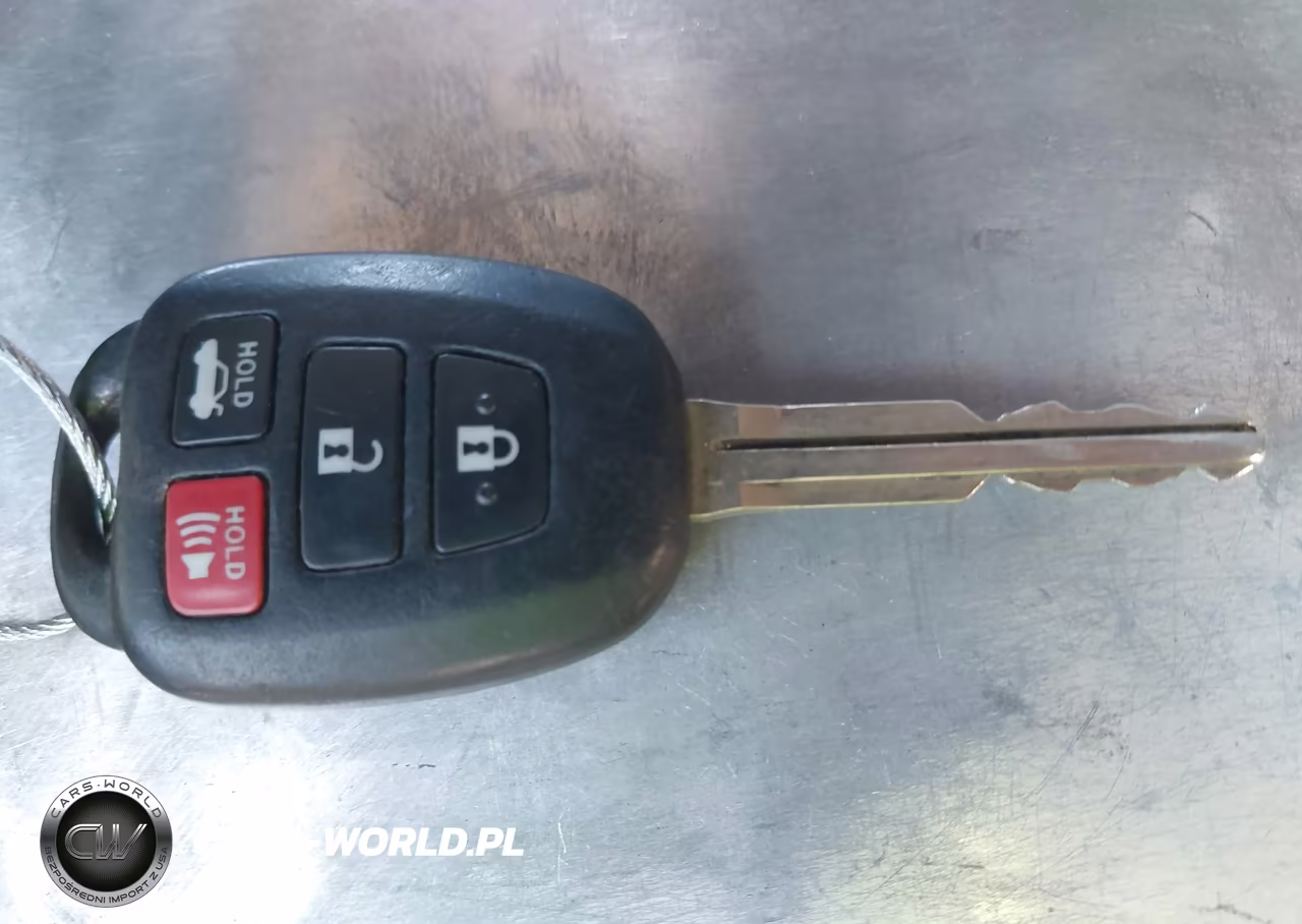 2014 Toyota Corolla Le Plus VIN:5YFBURHEXEP056901 - 11