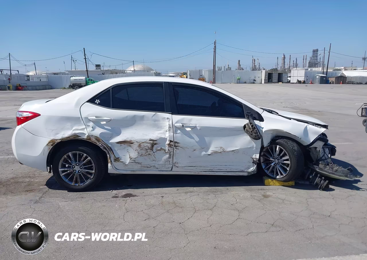 2014 Toyota Corolla Le Plus VIN:5YFBURHEXEP056901 - 17
