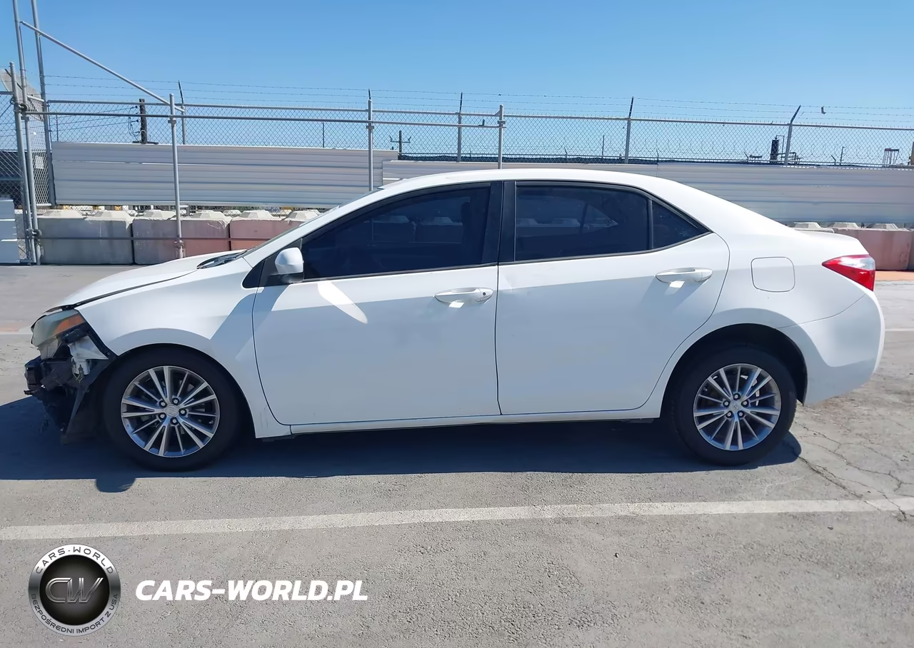 2014 Toyota Corolla Le Plus VIN:5YFBURHEXEP056901 - 18