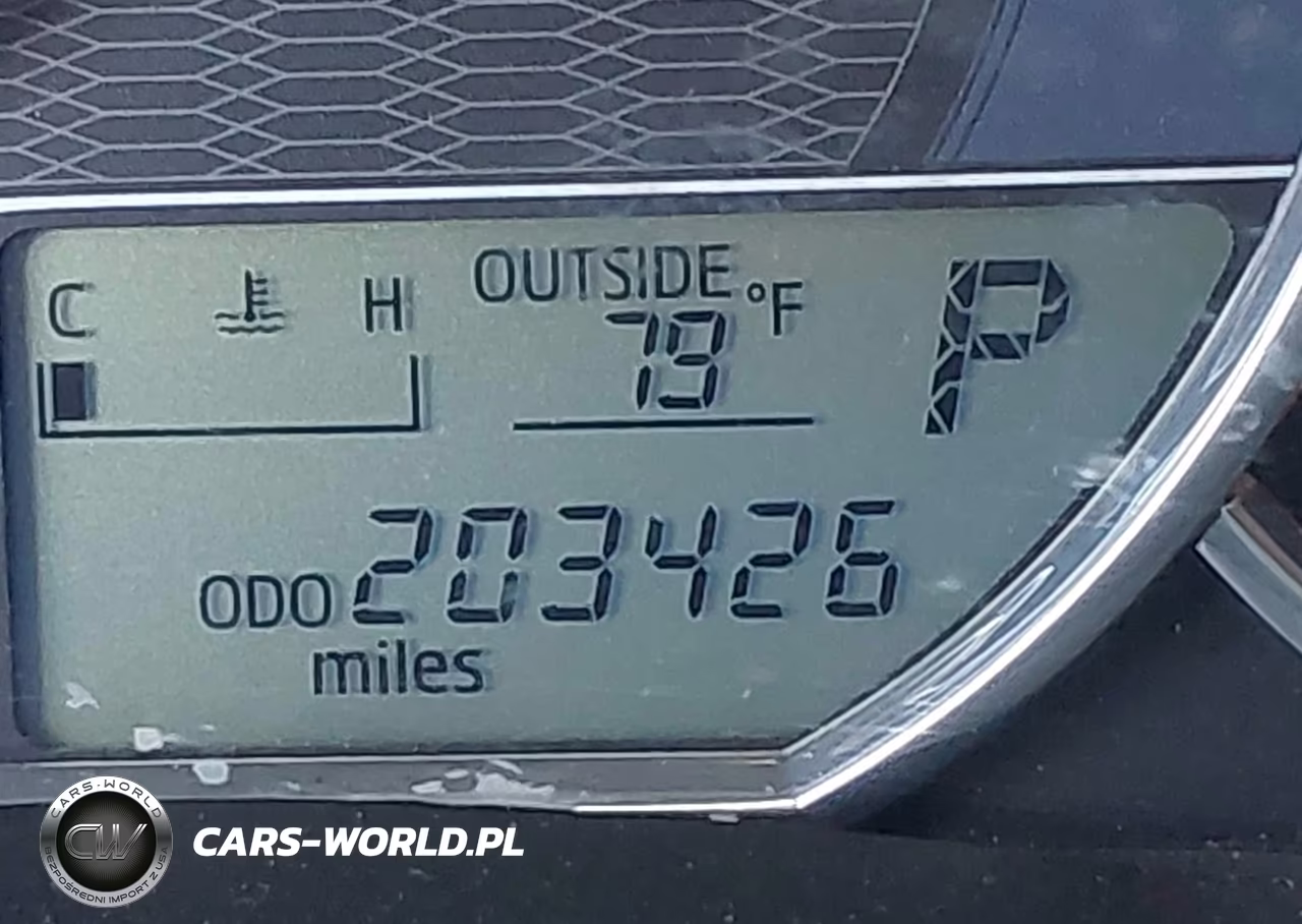 2014 Toyota Corolla Le Plus VIN:5YFBURHEXEP056901 - 19