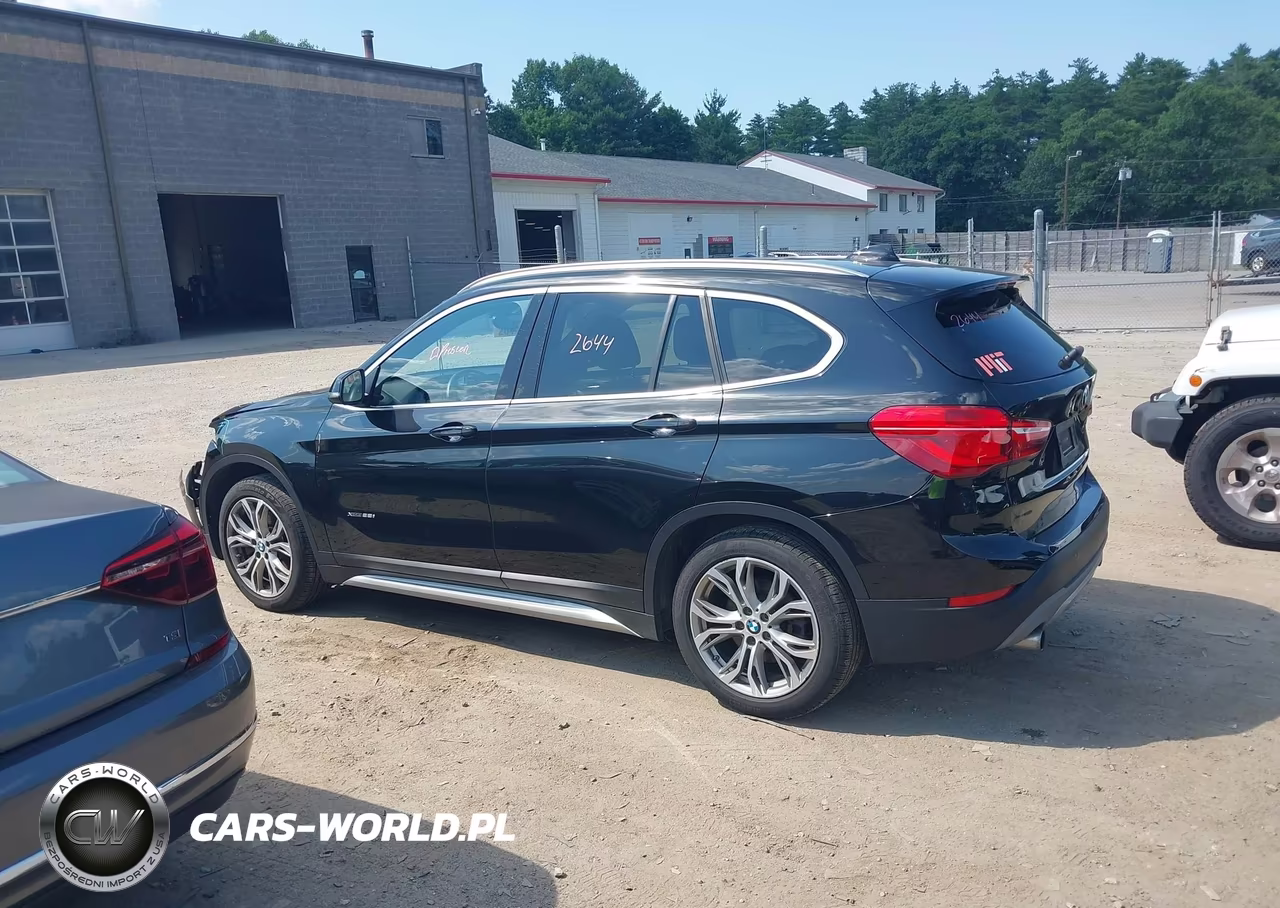 2017 BMW X1 xDrive28I VIN:WBXHT3Z38H4A57002 - 14