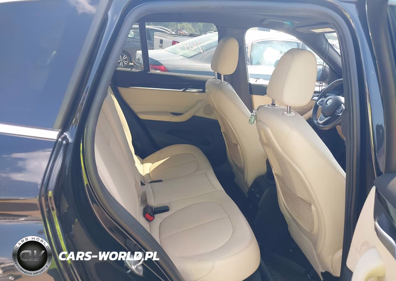 2017 BMW X1 xDrive28I VIN:WBXHT3Z38H4A57002 - 8