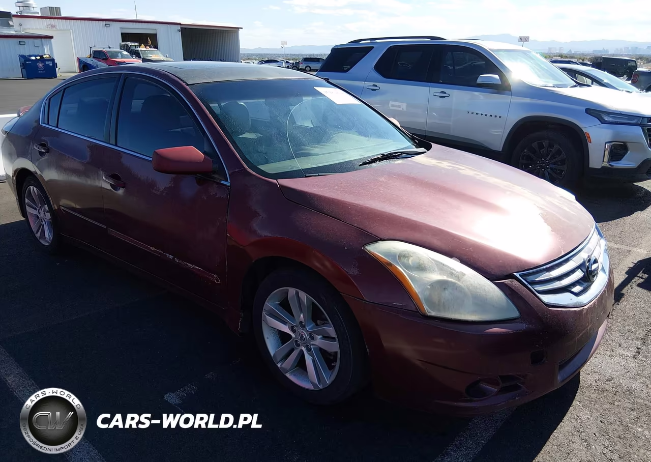 2011 Nissan Altima 3.5 Sr – zdjęcie 1 z 11