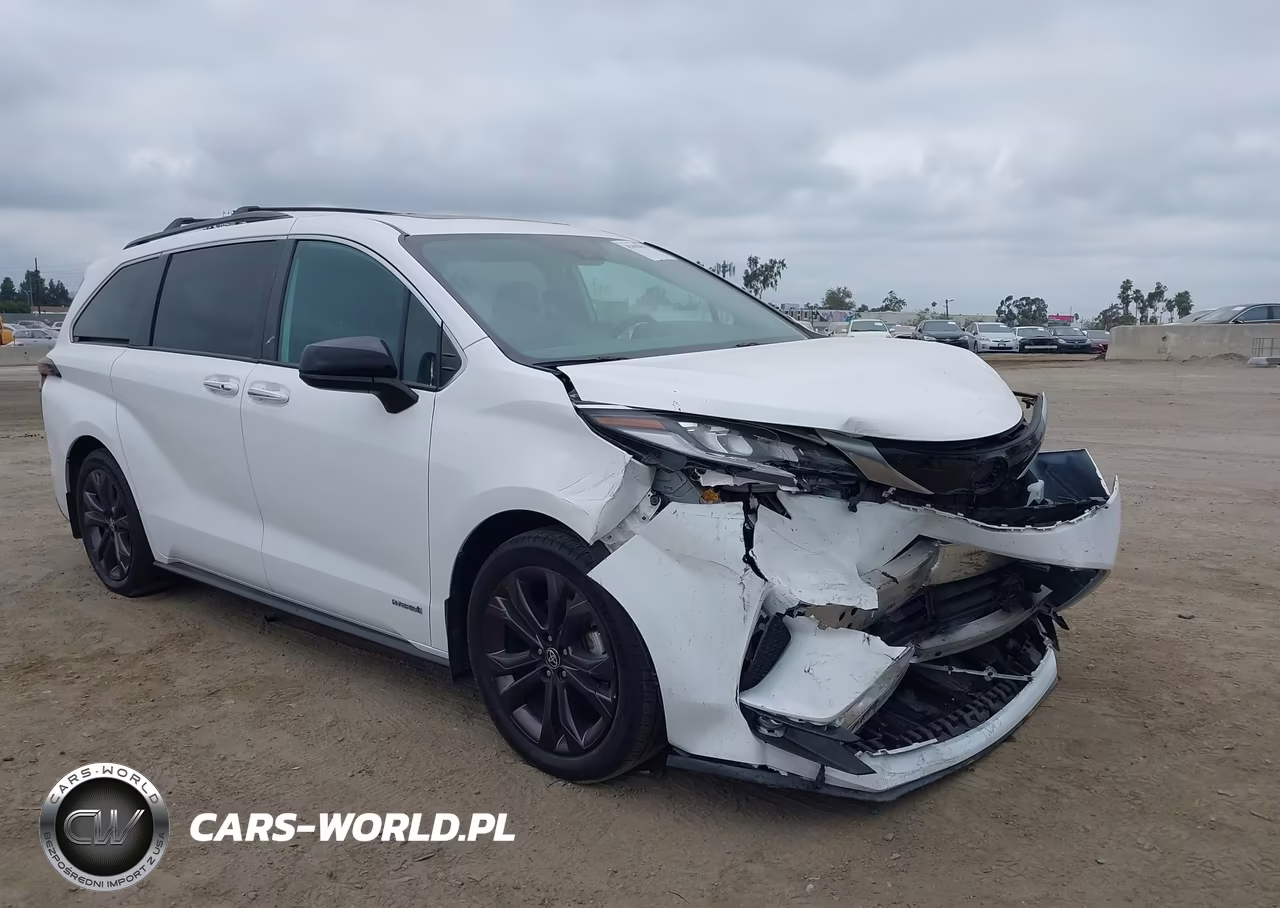 2021 Toyota Sienna Xse