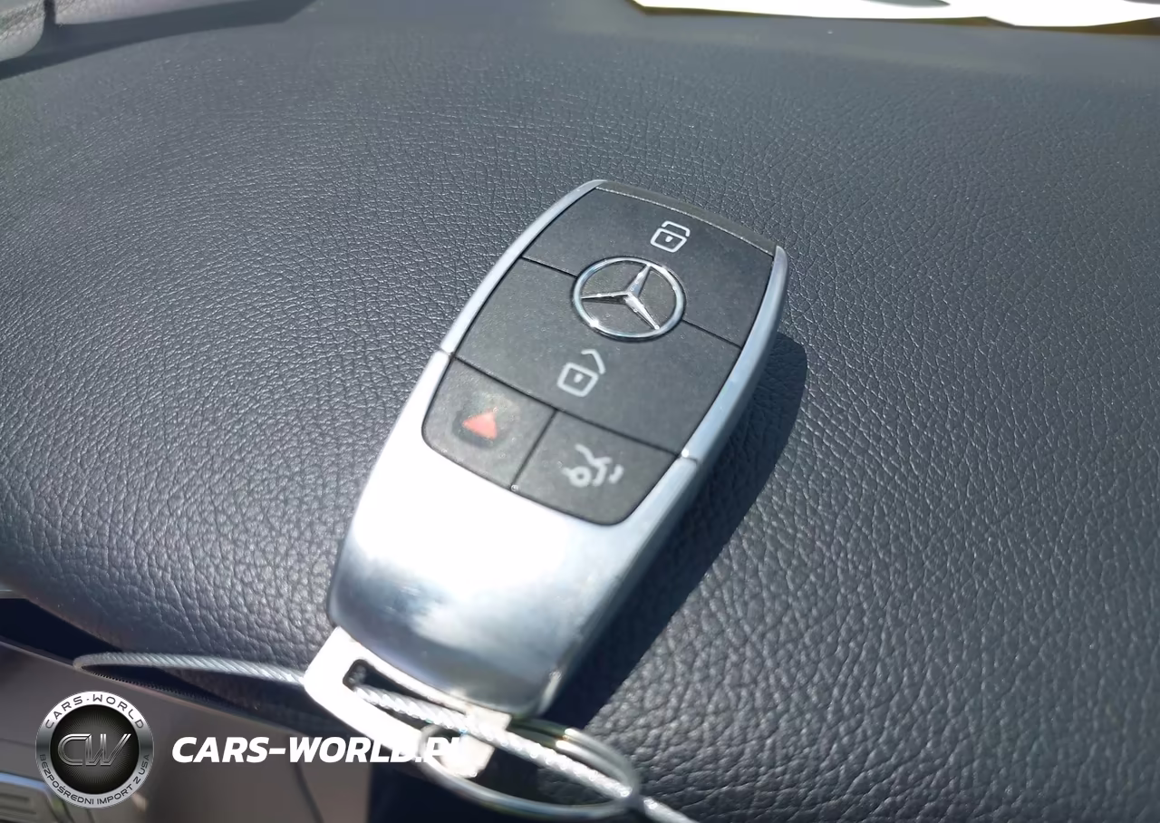2021 Mercedes-Benz C 300 4Matic VIN:W1KWF8EB4MR645212 - 11