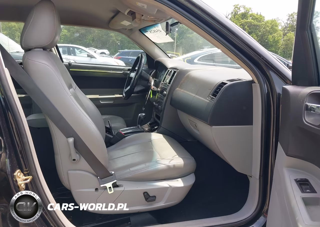 2006 Chrysler 300 Touring VIN:2C3KA53G46H514812 - 5