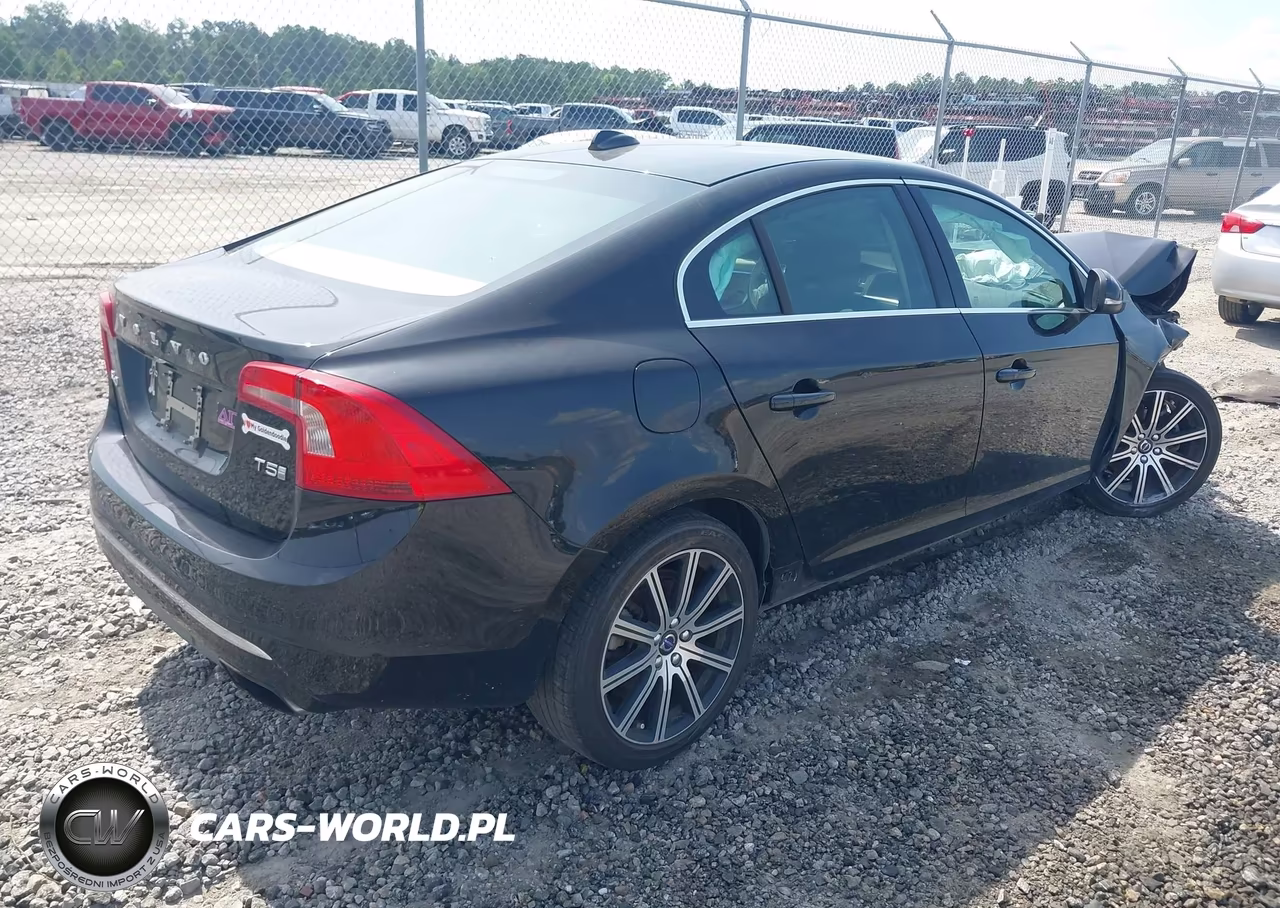 2016 Volvo S60 Inscription T5 Drive-E Premier VIN:LYV402FK3GB089808 - 4