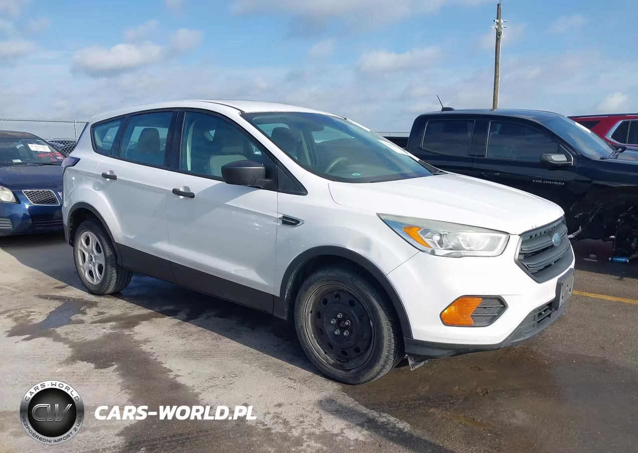 2017 Ford Escape S – zdjęcie 1 z 12