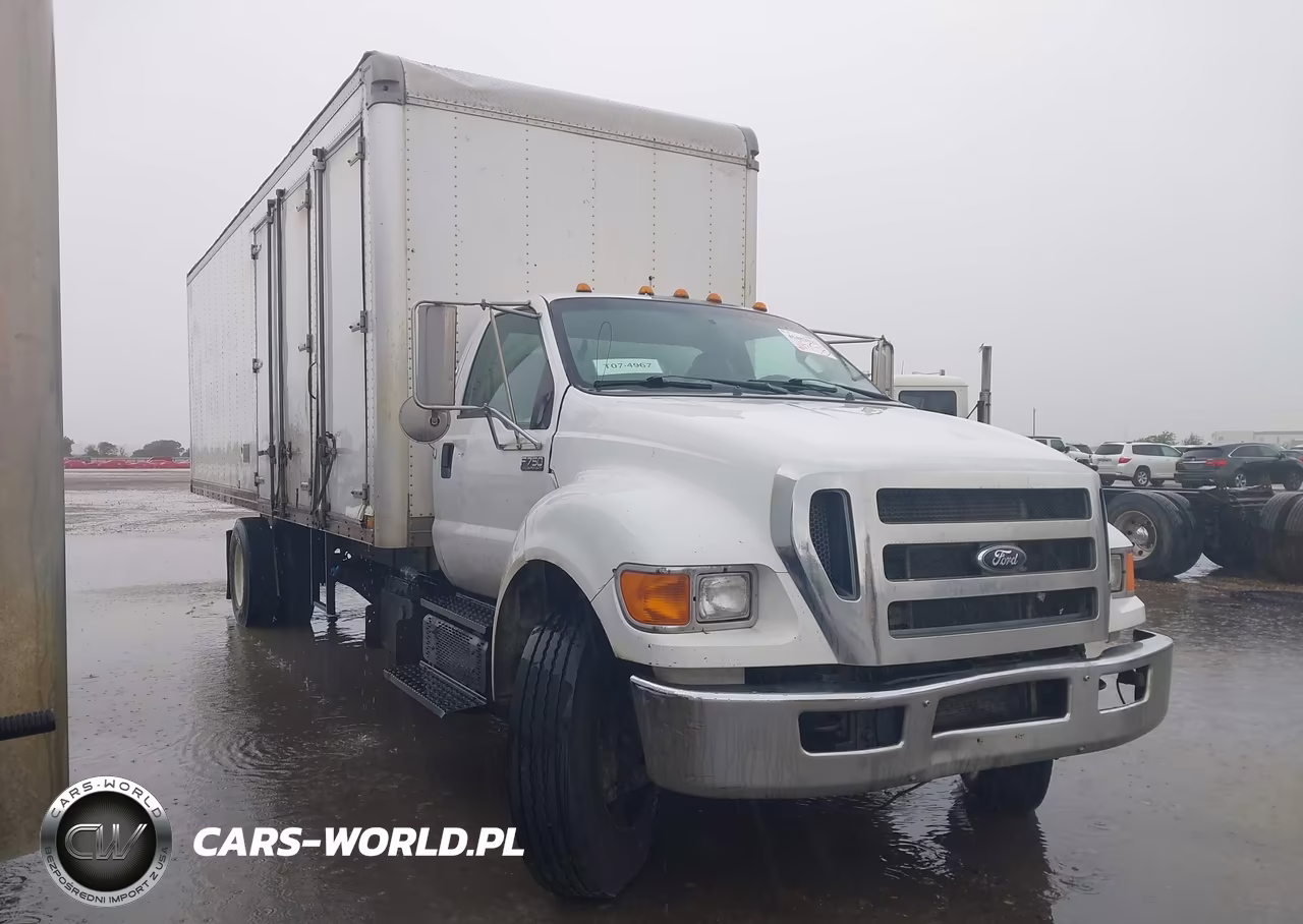 2013 Ford F-750 Xl-Xlt – zdjęcie 1 z 15