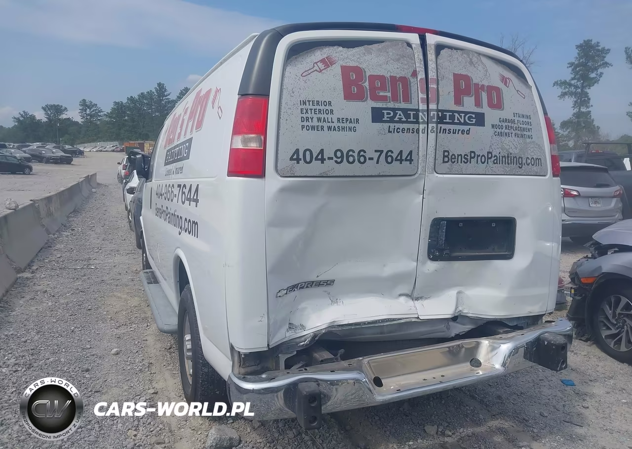 2018 Chevrolet Express 2500 Work Van VIN:1GCWGAFGXJ1906197 - 3