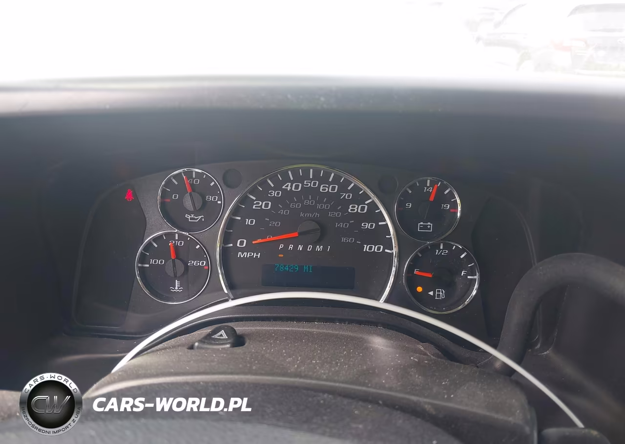 2018 Chevrolet Express 2500 Work Van VIN:1GCWGAFGXJ1906197 - 7