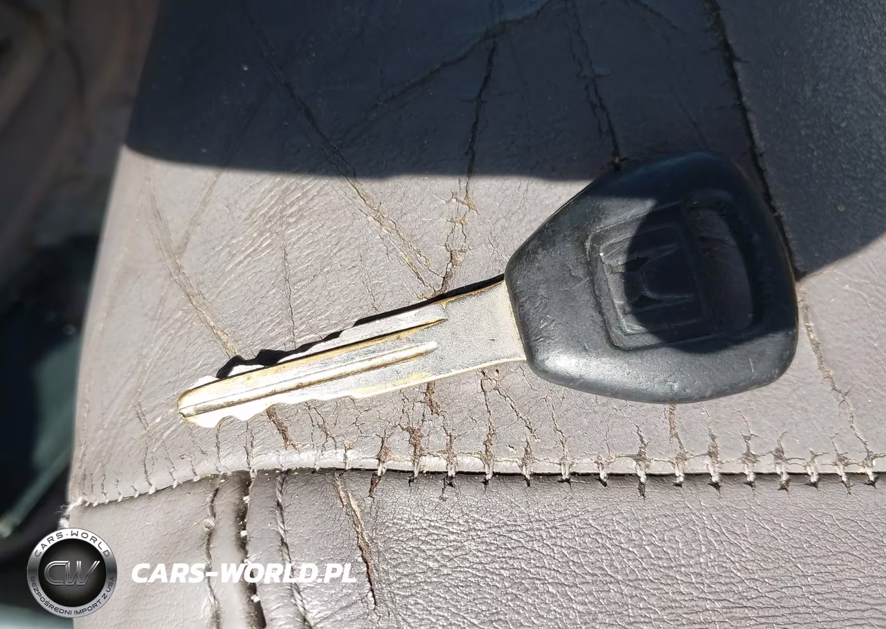 2002 Honda Accord 3.0 Ex VIN:1HGCG16522A067523 - 11