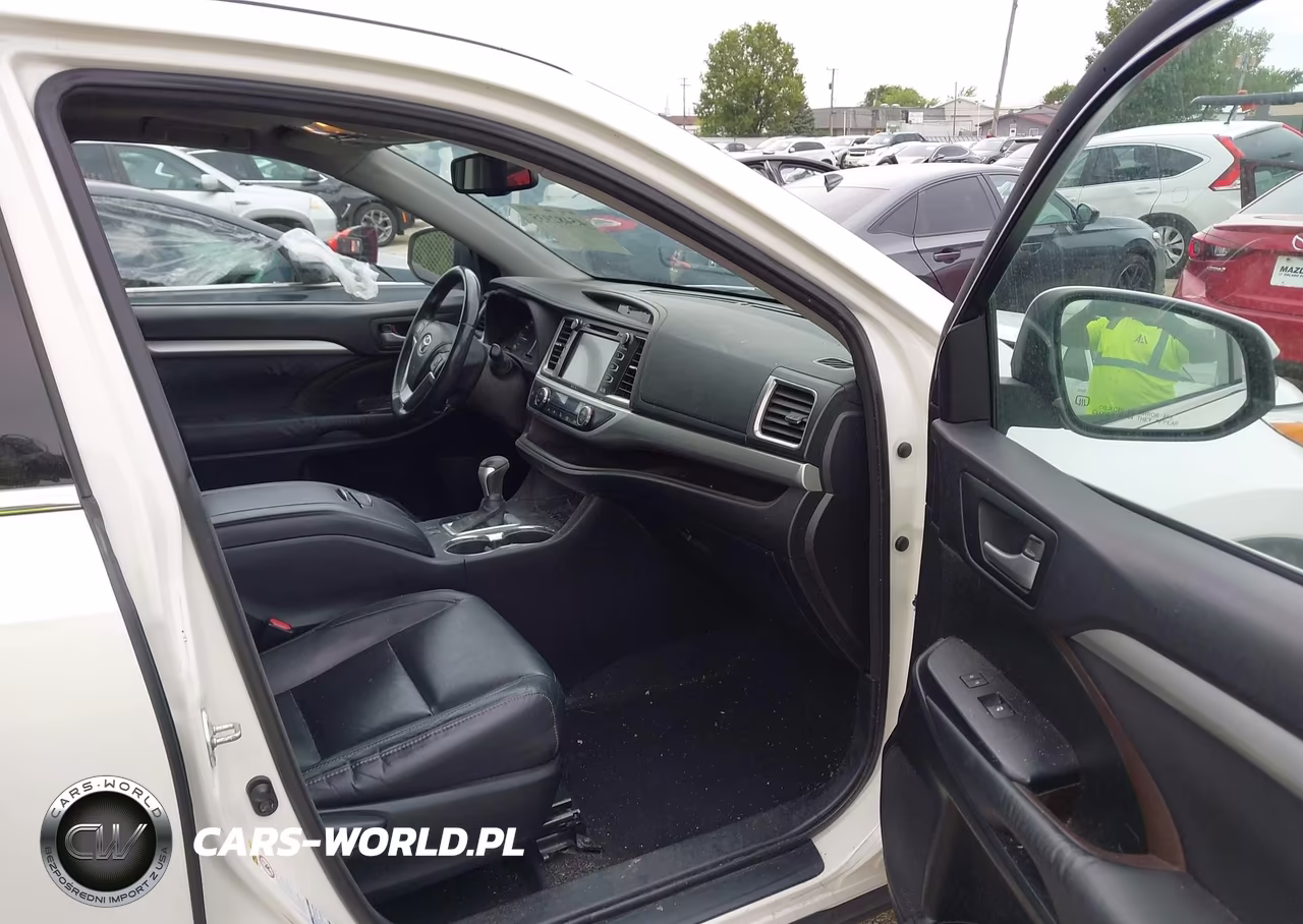 2015 Toyota Highlander Xle V6 VIN:5TDJKRFH5FS129647 - 5