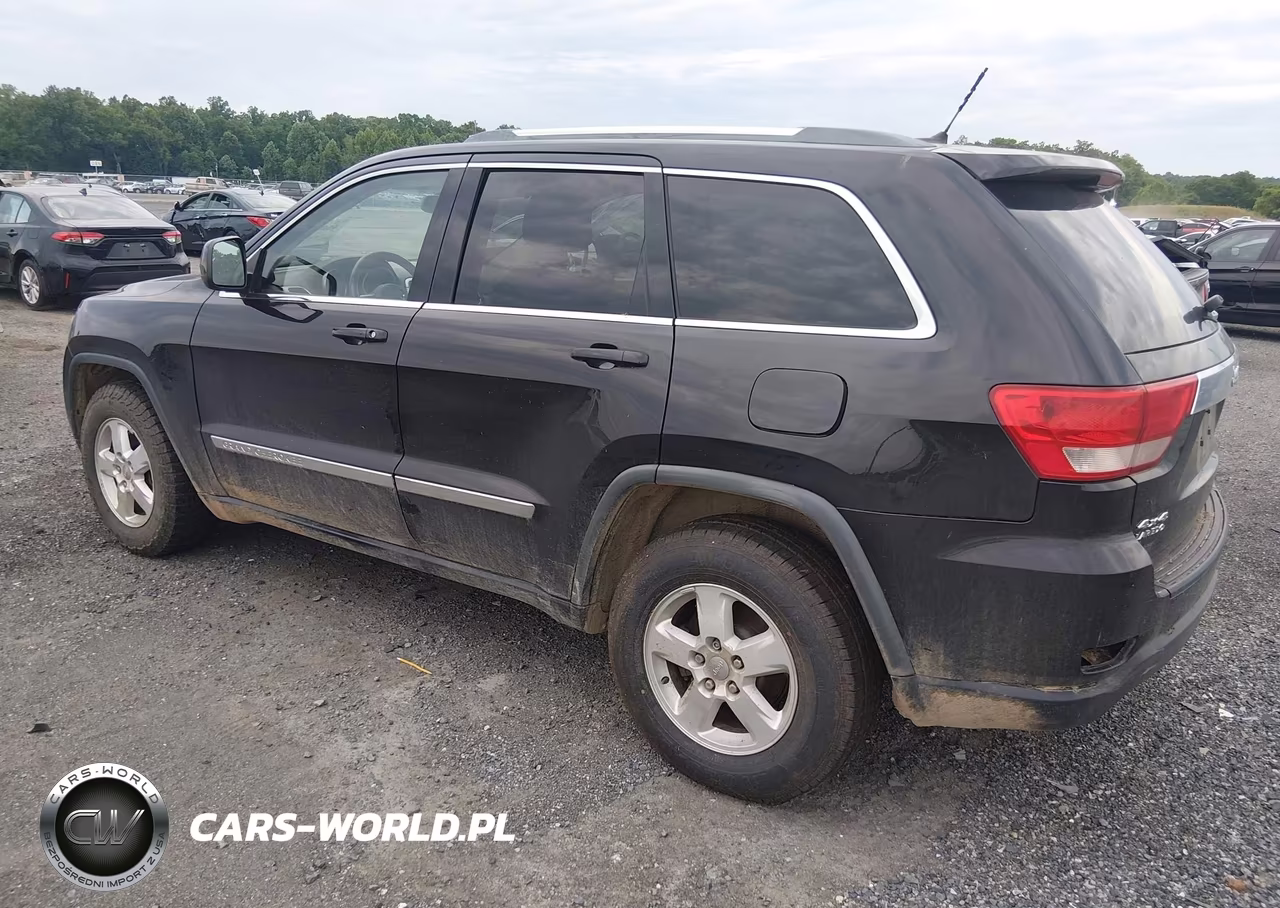 2012 Jeep Grand Cherokee Laredo VIN:1C4RJFAG8CC226423 - 3
